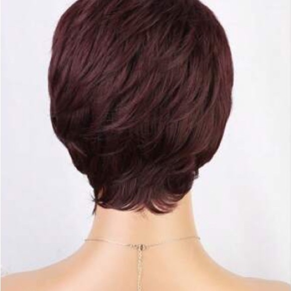 Short Burgundy Wig for Women - Picture 2 of 7
